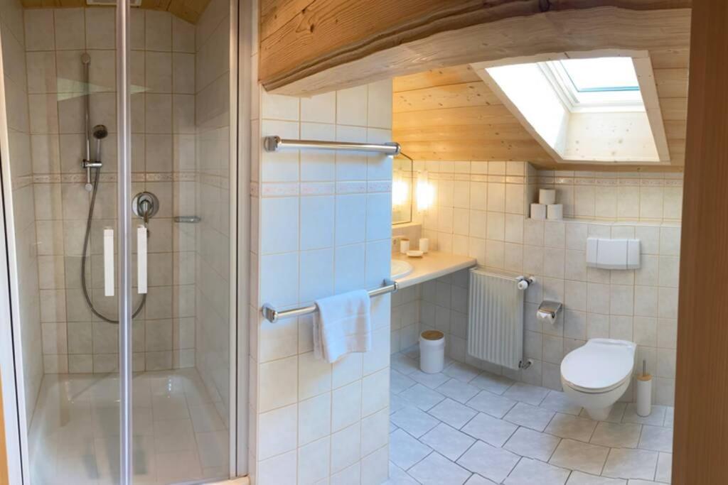 Gemuetliche Ferienwohnung Im Dg Am Tegernsee - Bergblick, Ruhe & Ganz Viel Platz Bad Wiessee Eksteriør billede