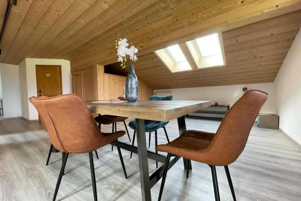 Gemuetliche Ferienwohnung Im Dg Am Tegernsee - Bergblick, Ruhe & Ganz Viel Platz Bad Wiessee Eksteriør billede